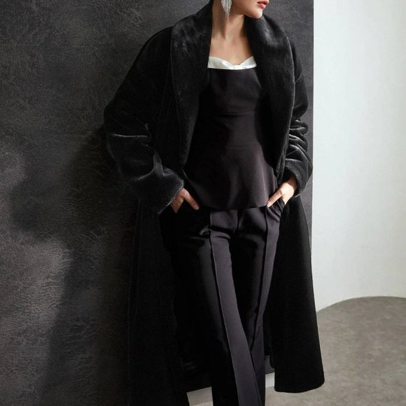 Black Preppy Womens Faux fur Coat - Picture 2 of 5